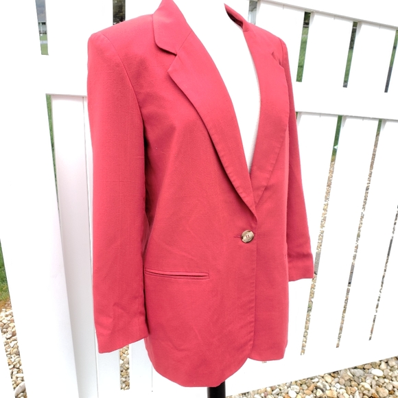 Requirements Jackets & Blazers - VTG Solid Red Boyfriend Blazer Suit Jacket